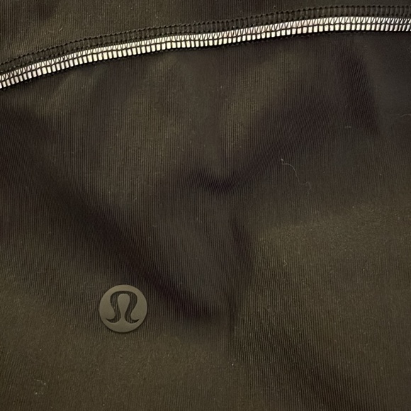 Lululemon legging 💕💕 - Picture 6 of 7